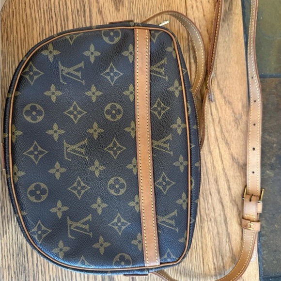 Louis Vuitton Brown Monogram Jeune Fille Shoulder Bag Handbag Crossbody - Picture 2 of 9